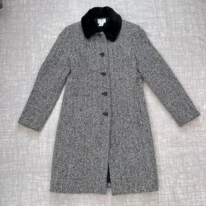 Vintage Ann Taylor LOFT Petites Herringbone Wool Blend Coat in size 2P